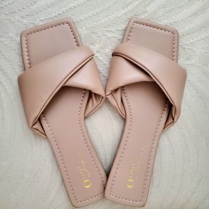 Square toe slide sandals
